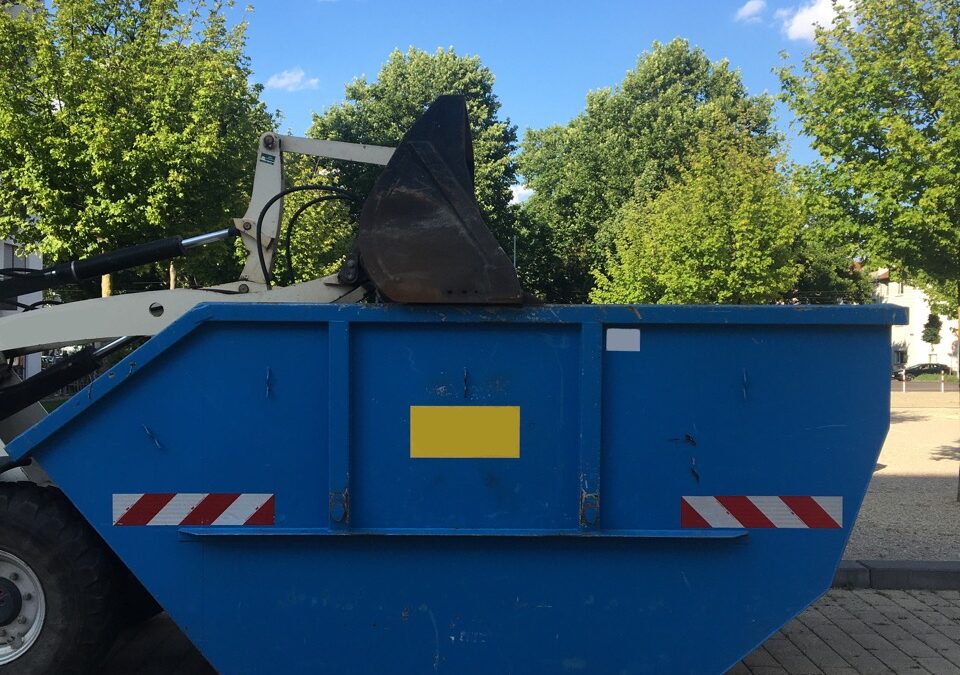 What Customers Can Expect From Front Load Dumpster Services